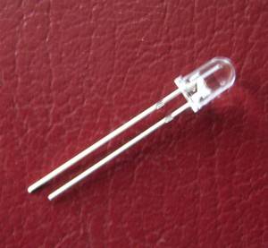 5mm Şeffaf Kırmızı Led  2000mcd 20°  (5AR4TC RoHS)