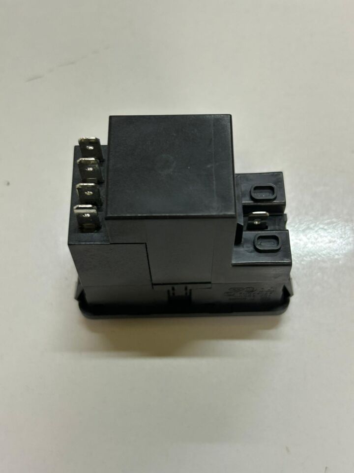 PS0SXSBX0 POWER ENTRY MODULE